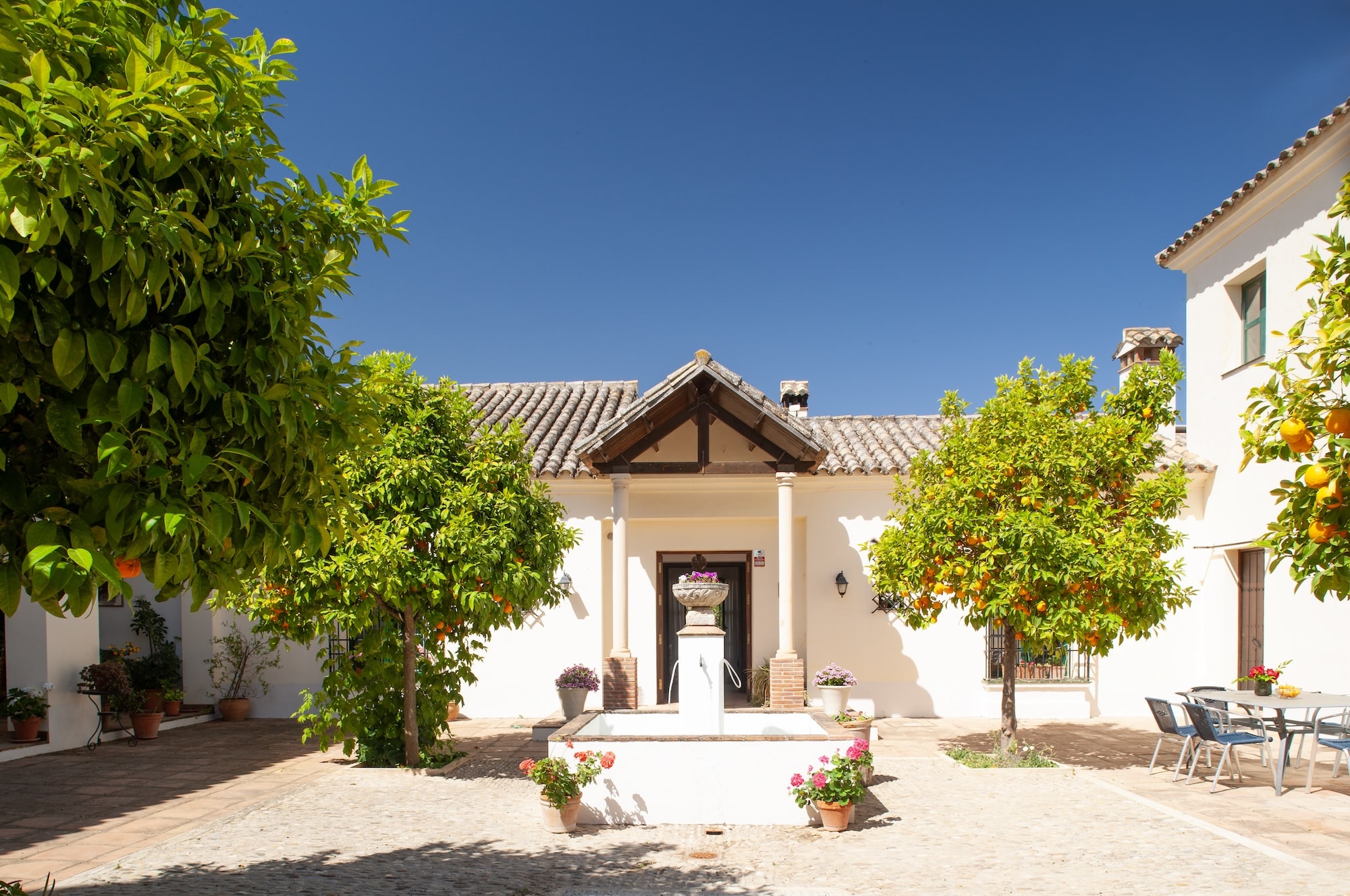 facade villa andalucia