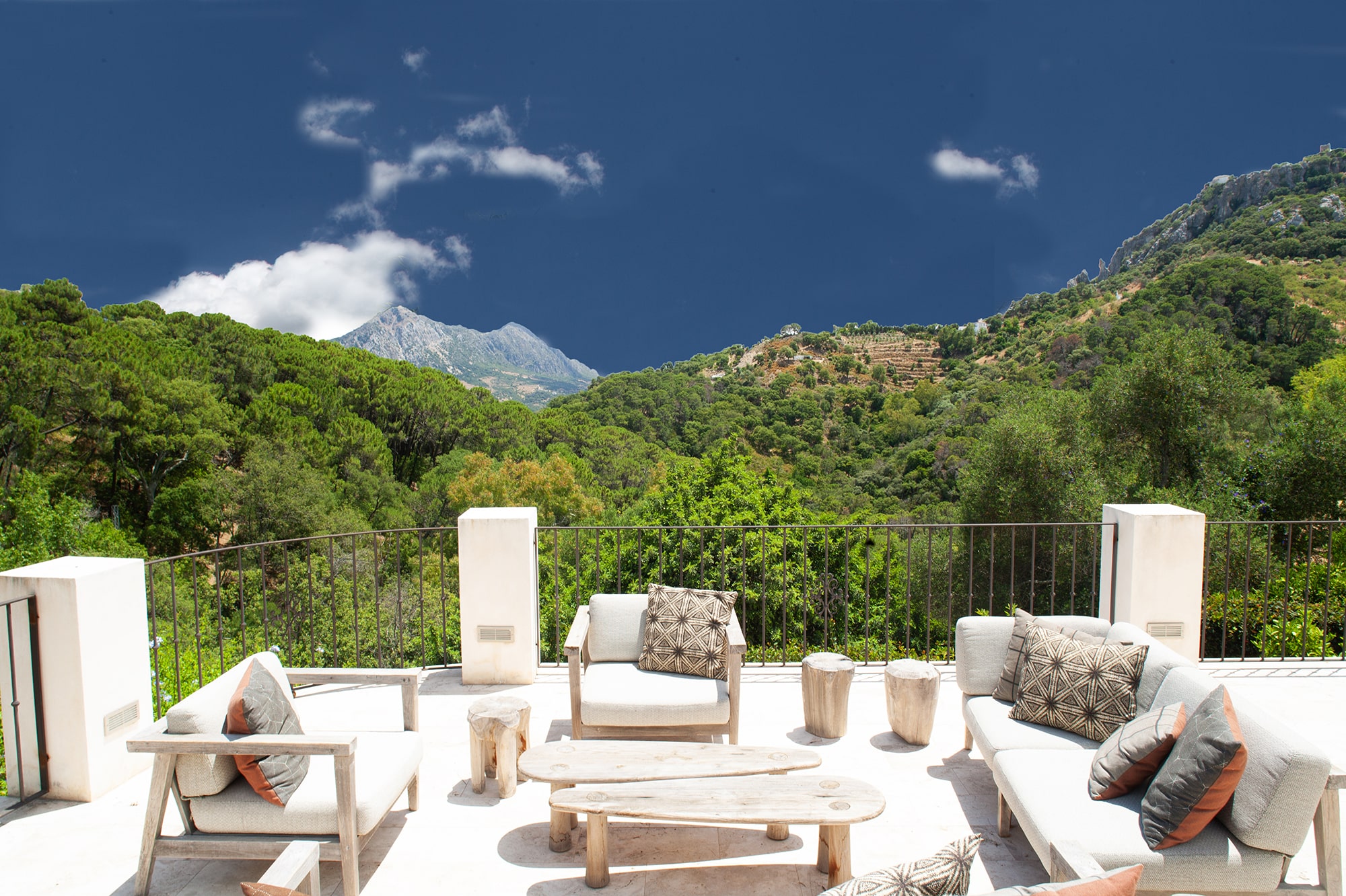 outdoor sitting room